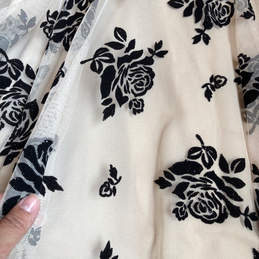 My Michelle roses with sheer overlay dress - Picture 8 of 8